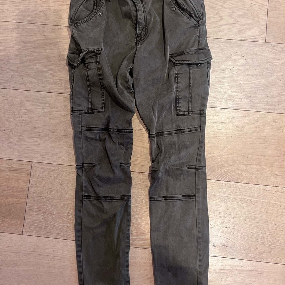 Women’s Skinny Cargo Pants - Olive Green